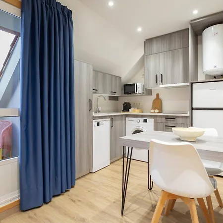 Apartment Bay By Olala Homes