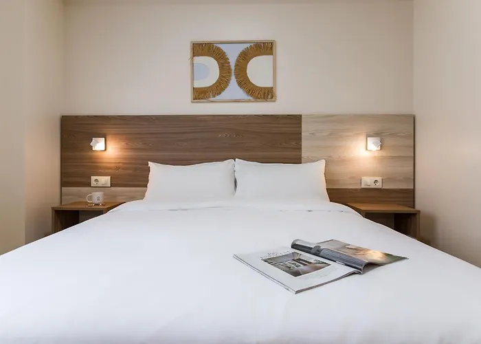 アパート Bay By Olala Homes ヴィーゴ