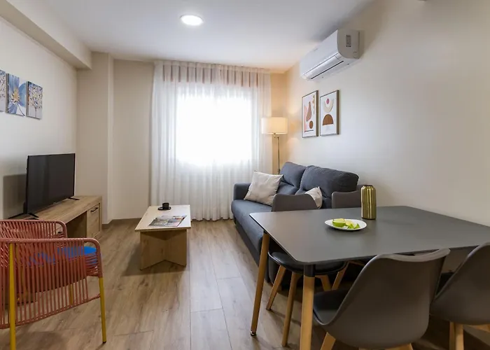 Bay By Olala Homes * ヴィーゴ