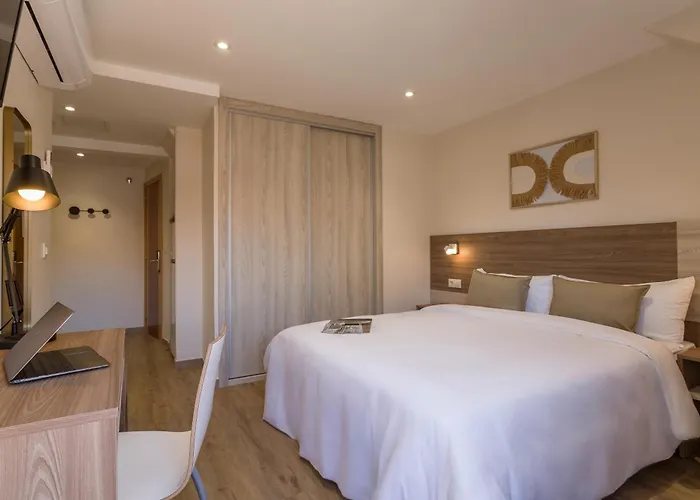 Bay By Olala Homes * ヴィーゴ