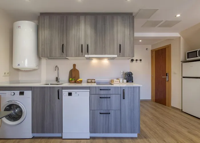 Bay By Olala Homes アパート