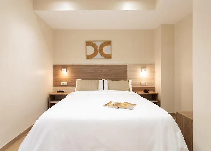 Bay By Olala Homes アパート